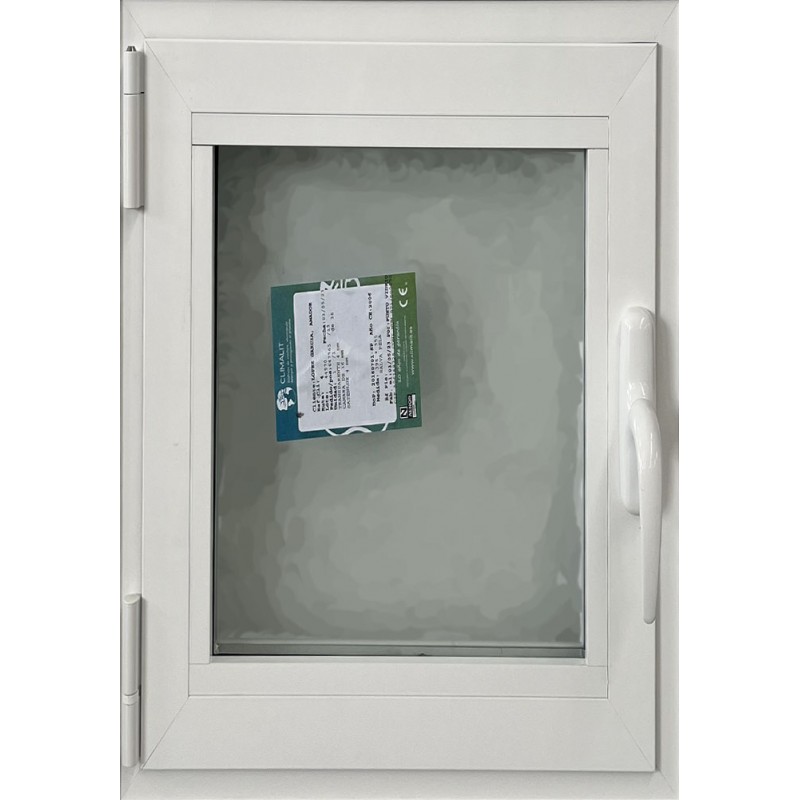 ventana de aluminio blanca