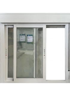 ventana con persiana